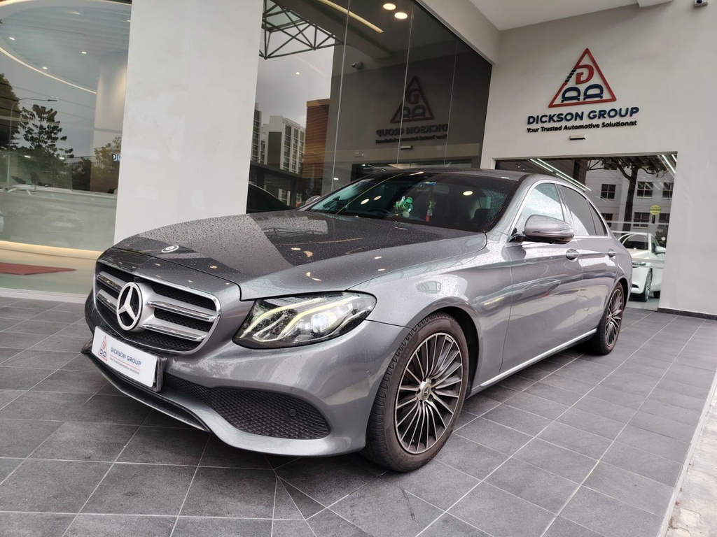 MERCEDES BENZ E200 AVG (R18 LED)