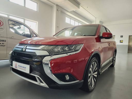 MITSUBISHI OUTLANDER 2.0 CVT