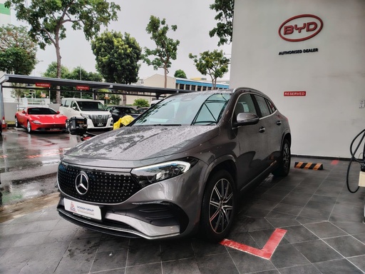 MERCEDES BENZ EQA 250+ AMG LN